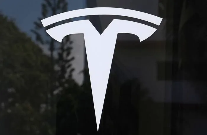 Tesla's new Roadster can fly? Elon Musk unveils rocket-powered electric sports car in Texas