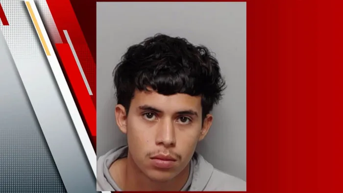 Man arrested after allegedly threatening to shoot ICE officers on North Side, affidavit states