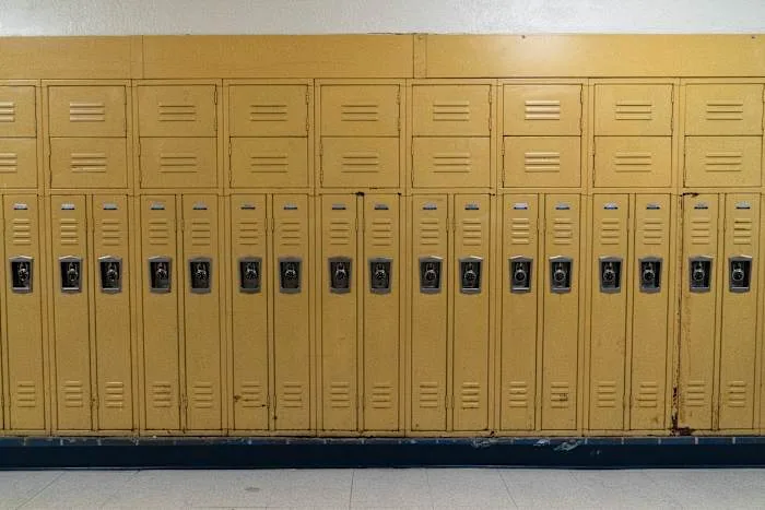 Which Houston-area school districts allow corporal punishment?
