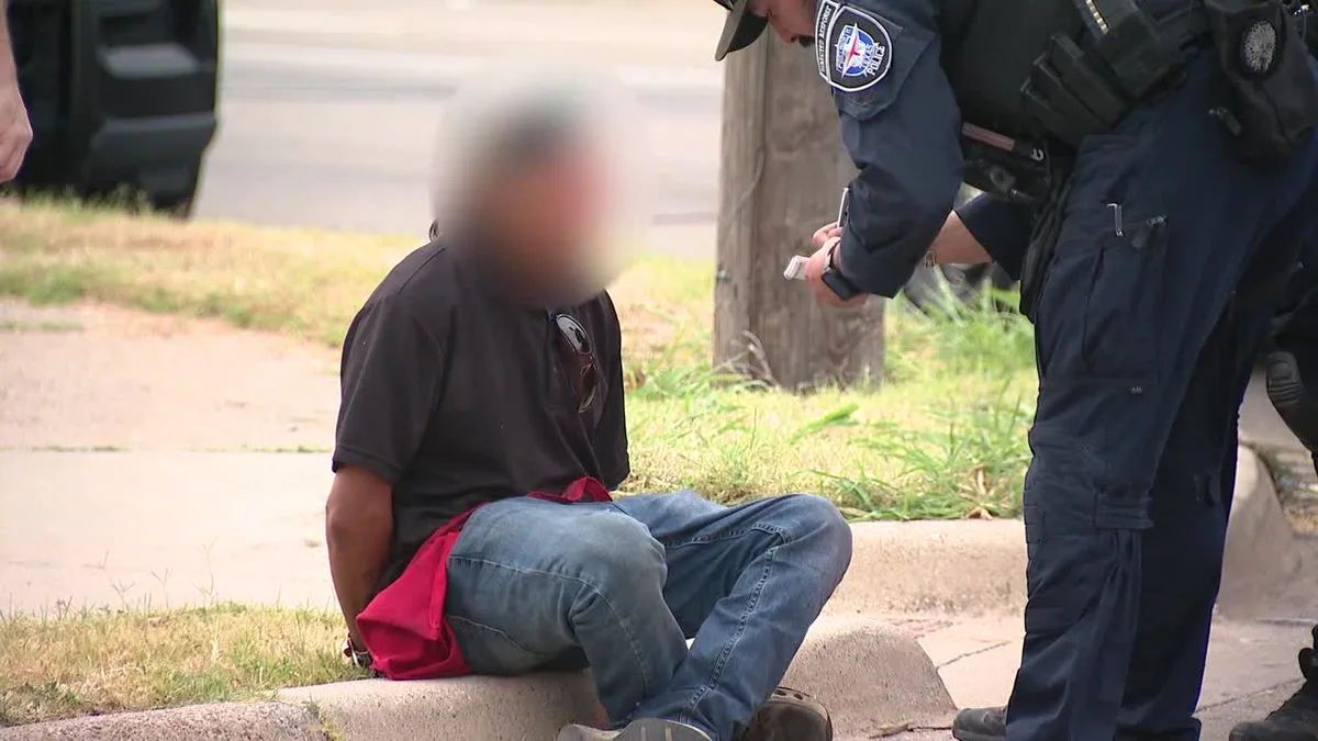 FOX 4 reporter aids in capture of machete-wielding person of interest in Fort Worth