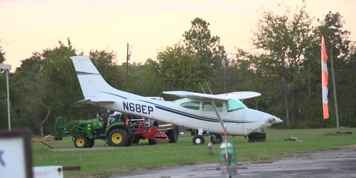 FAA: 54-year-old plane went off end of runway before crashing into ditch