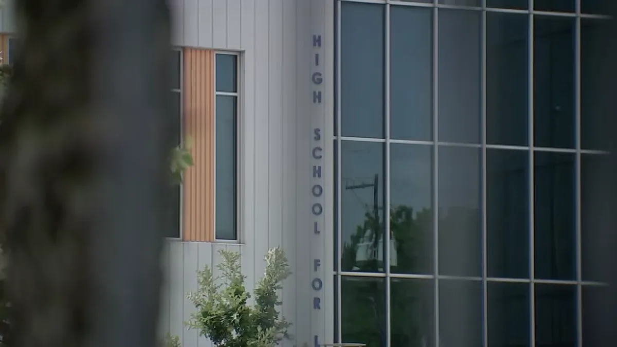 HISD teacher facing charges for improper relationship with student, court documents show