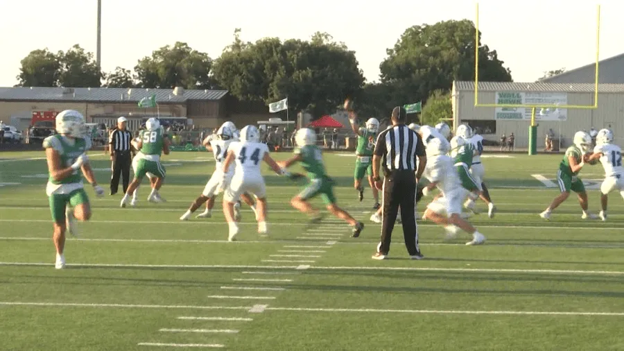 VIDEO: No. 3 Wall Hawks gear up for Ozona Lions in week four