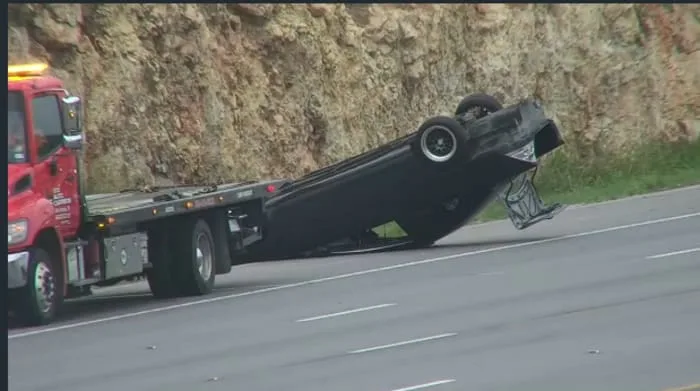 1 hospitalized after rollover crash on North Side, SAPD says