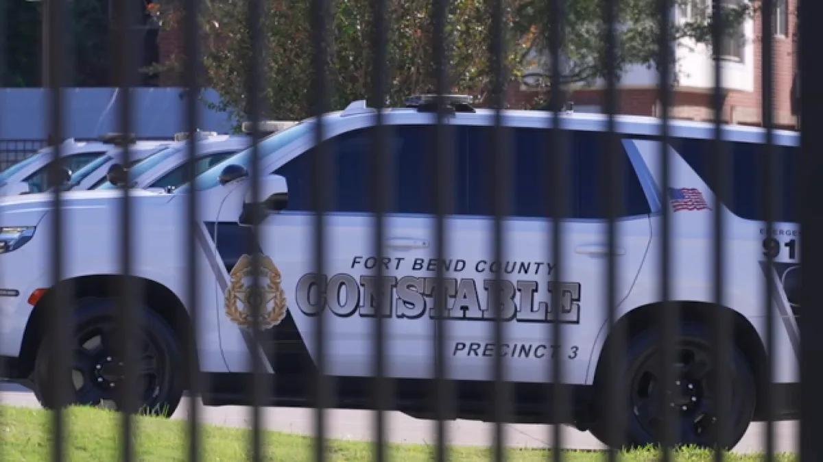 Now-former Fort Bend Co. Precinct 3 deputy constable indicted for theft and tampering, officials say