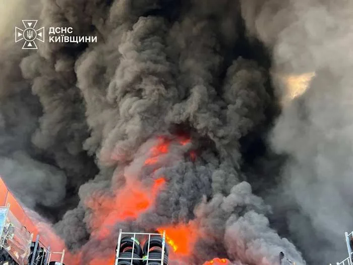A Russian attack hits Ukraine's Kyiv region, killing at least 27