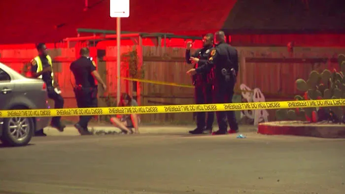 Shooting that killed man, wounded mother doesn't appear random, Bexar County sheriff says