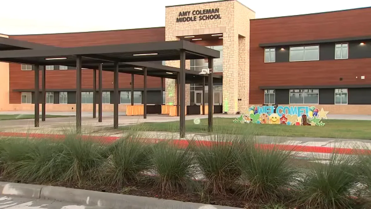 Fort Bend ISD heads back to school amidst school closures, boundary changes