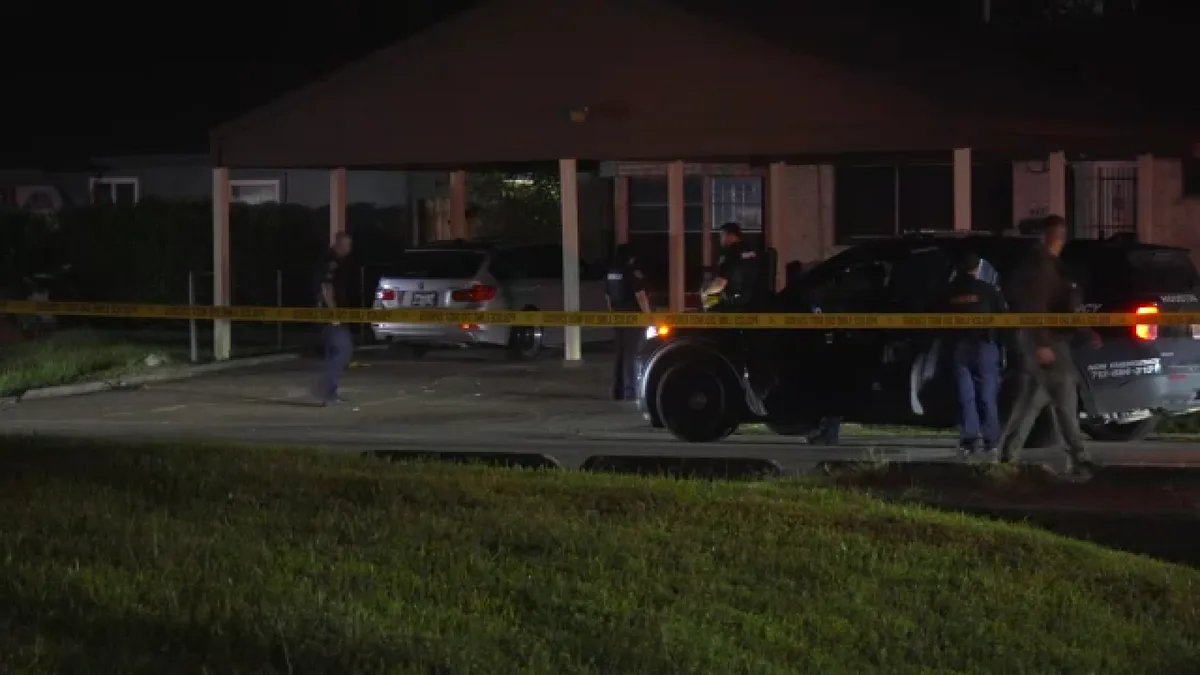Man wanted, charged with murdering woman, injuring 3 others in southeast Houston, HPD says