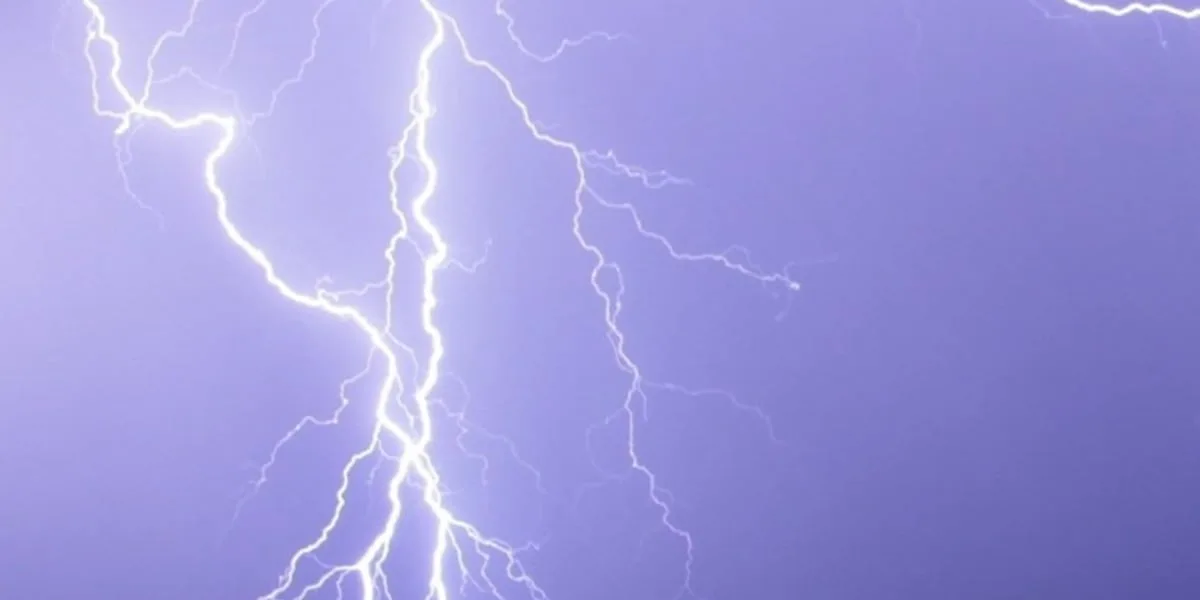 6 children taken to hospital after nearby lightning strike, officials say
