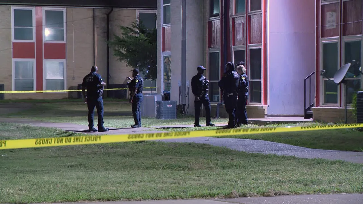 1 hurt, suspects on the run following Dallas shooting