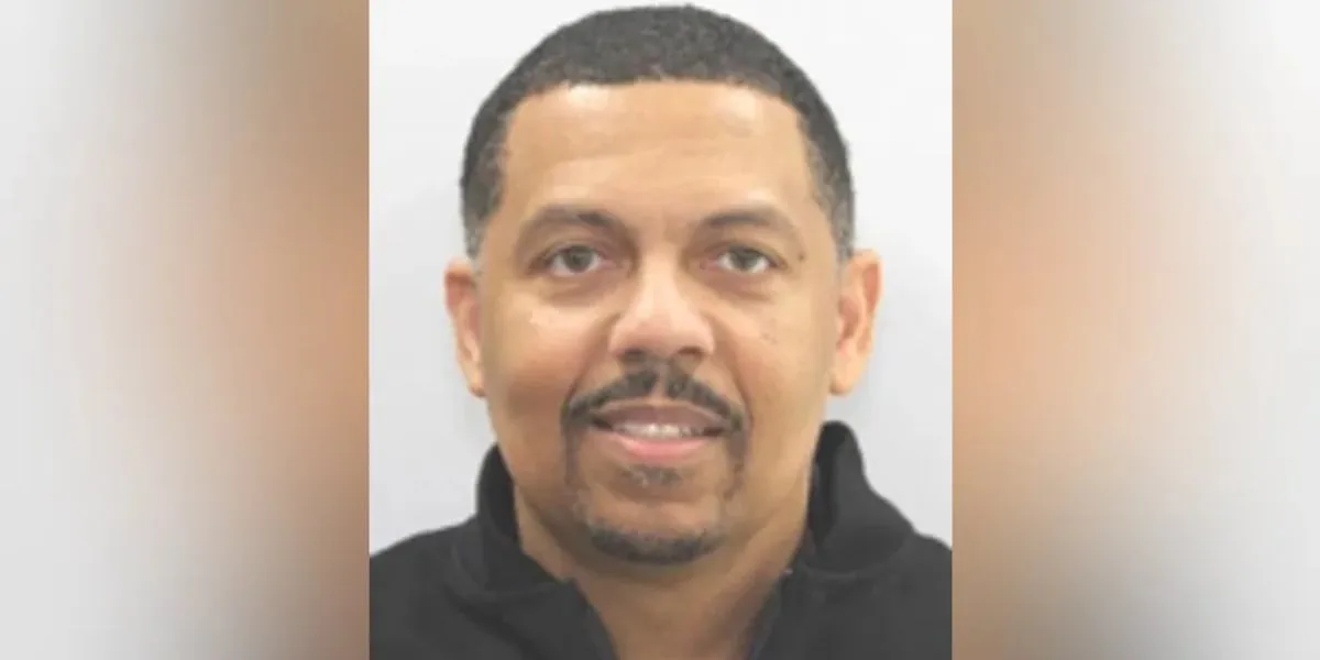 Elementary school teacher accused of sexually assaulting teen at barbershop, police say