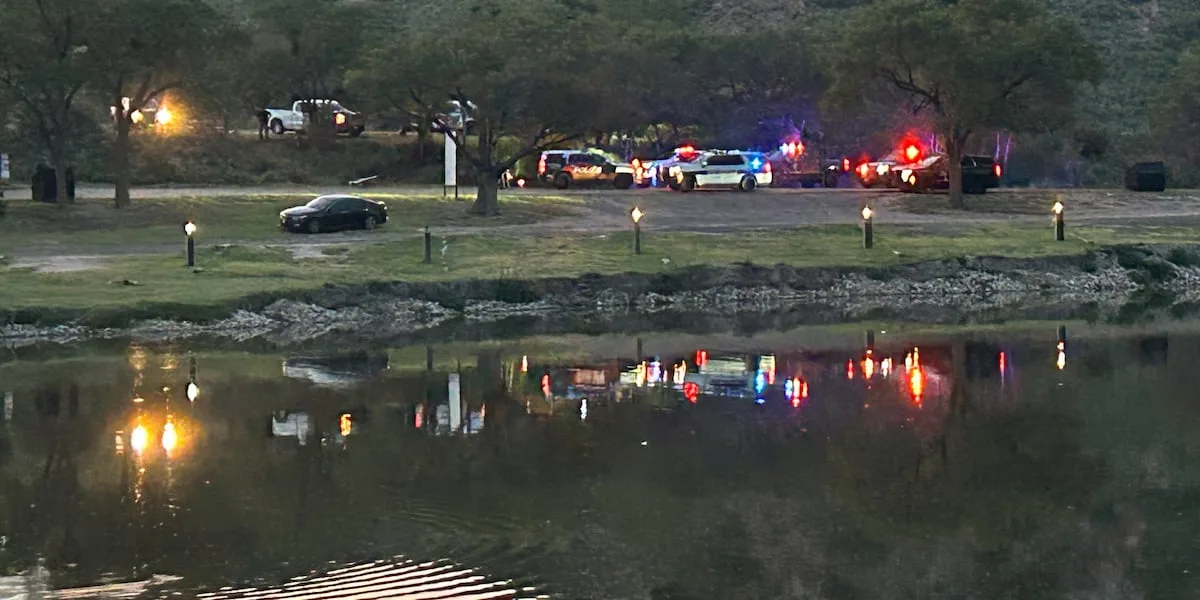 Motorcyclist dies in crash near Buffalo Springs Lake