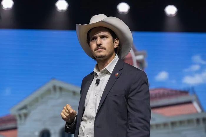 Texas agriculture commissioner candidates trade ineligibility jabs