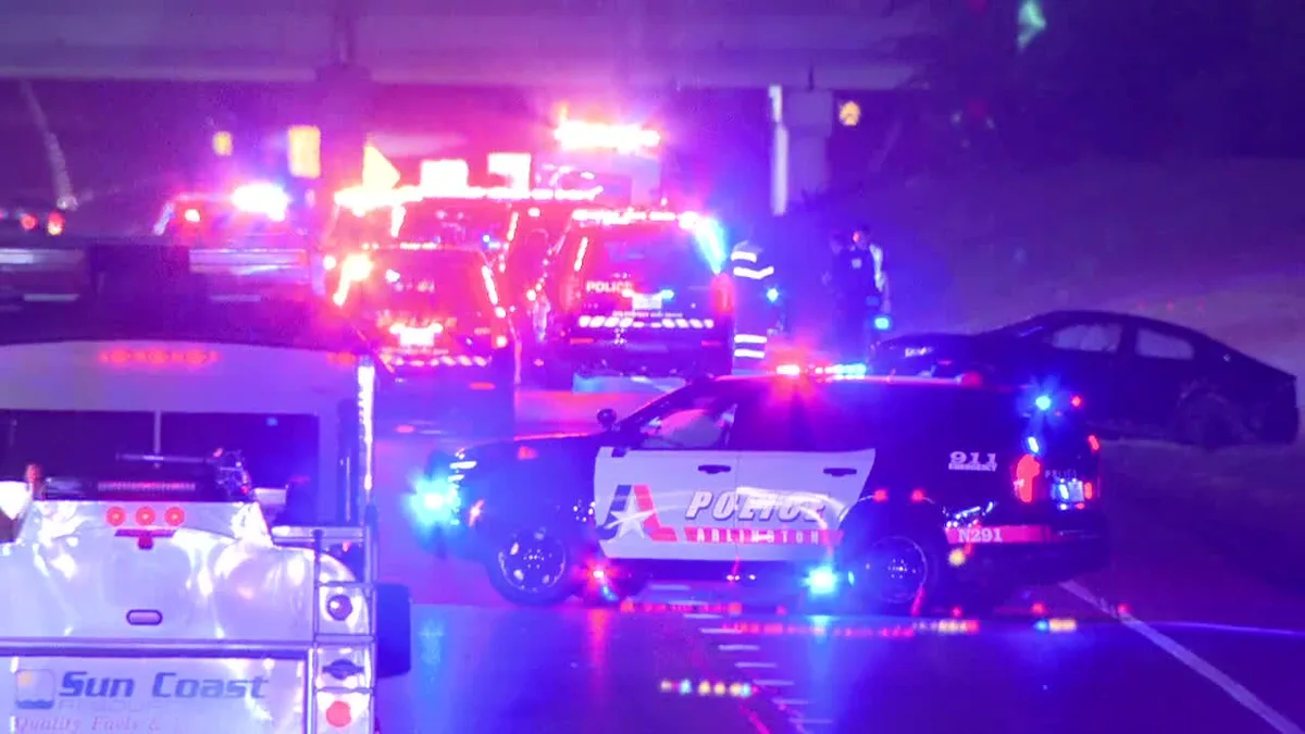 7 hospitalized after Grand Prairie police chase leads to multi-vehicle crash on I-30