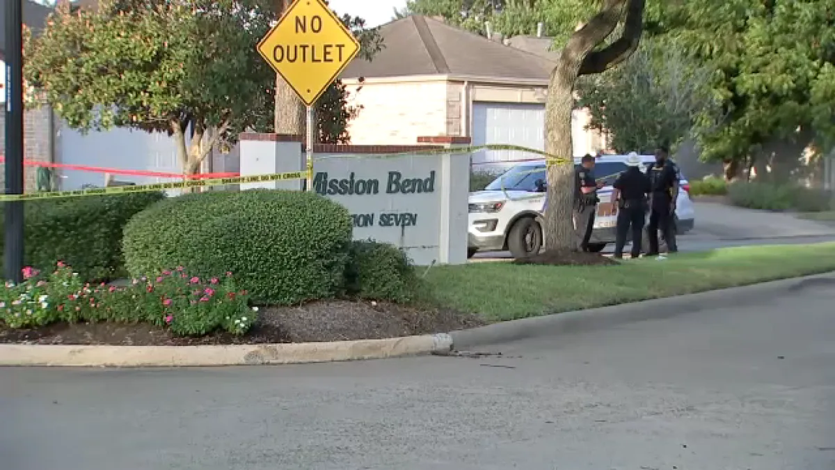 Man flown to hospital after being shot by off-duty deputy in Mission Bend area, HCSO says