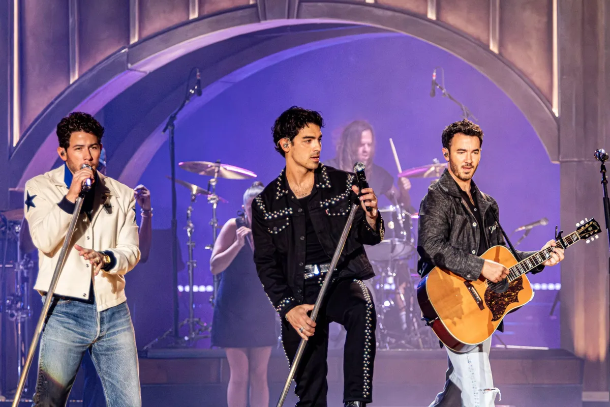 Just announced: The Jonas Brothers are burning up Dallas all over again in November