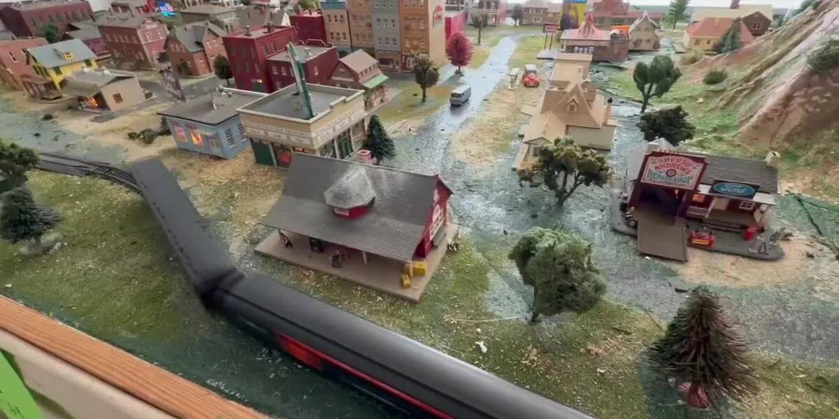 East Texas man converts three-bedroom home into public train museum packed with hundreds of models