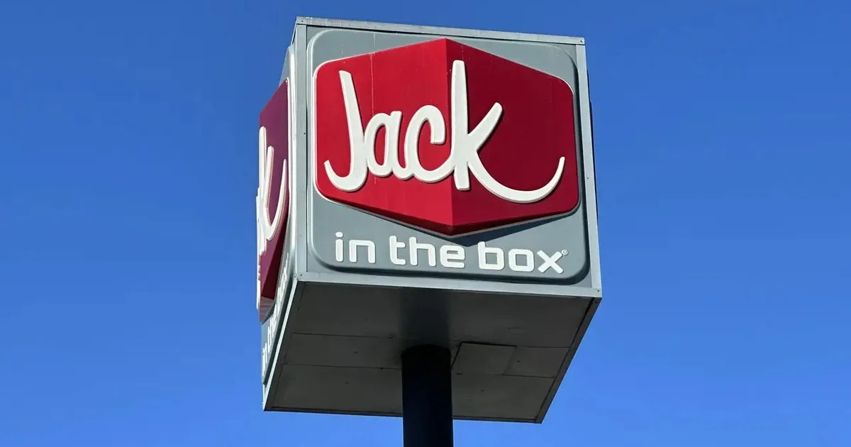 Scalding hot coffee thrown into fast-food manager's face by angry customer, DA says